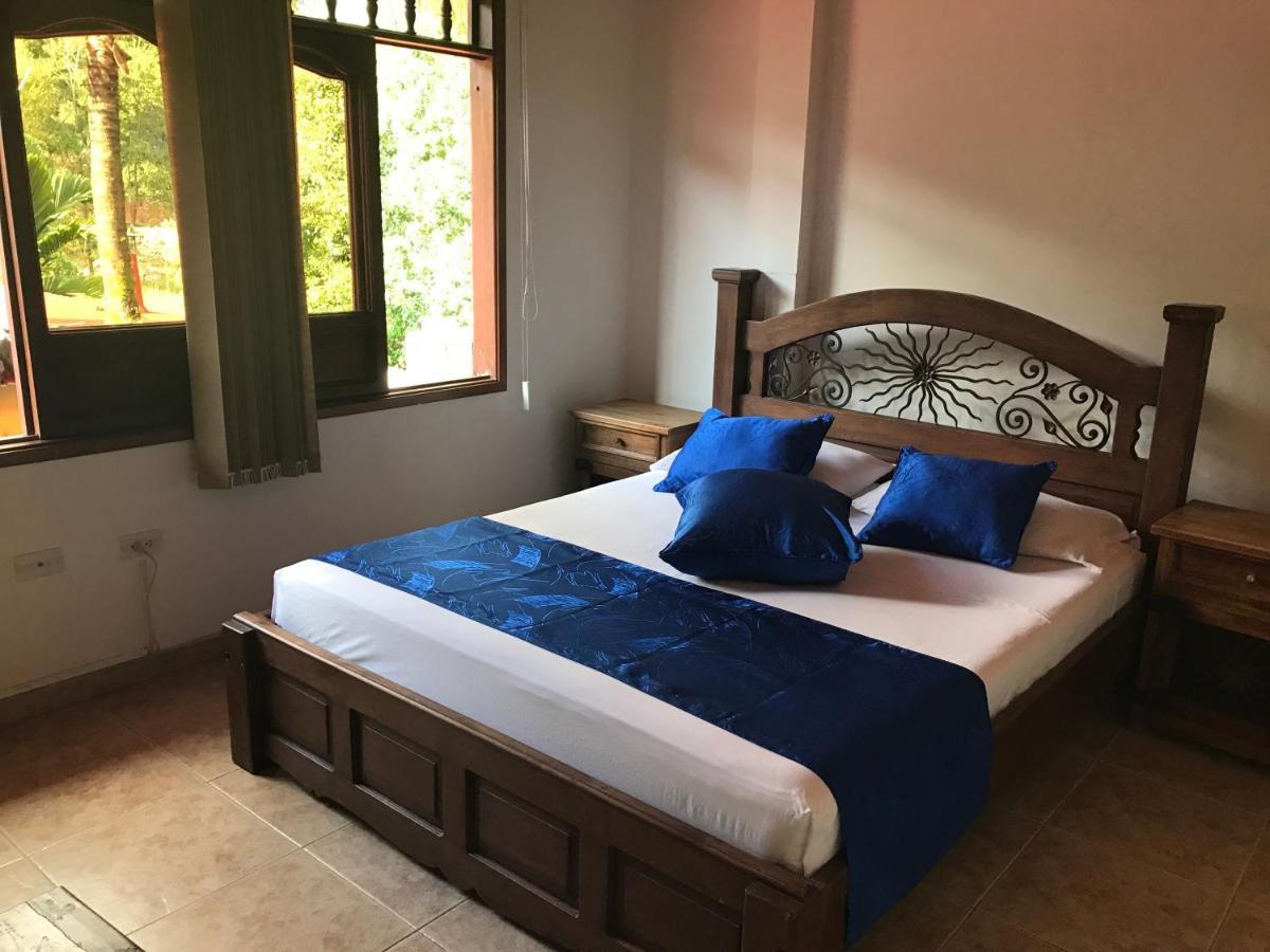 Hotel Casa Baquero El Cairo  エクステリア 写真