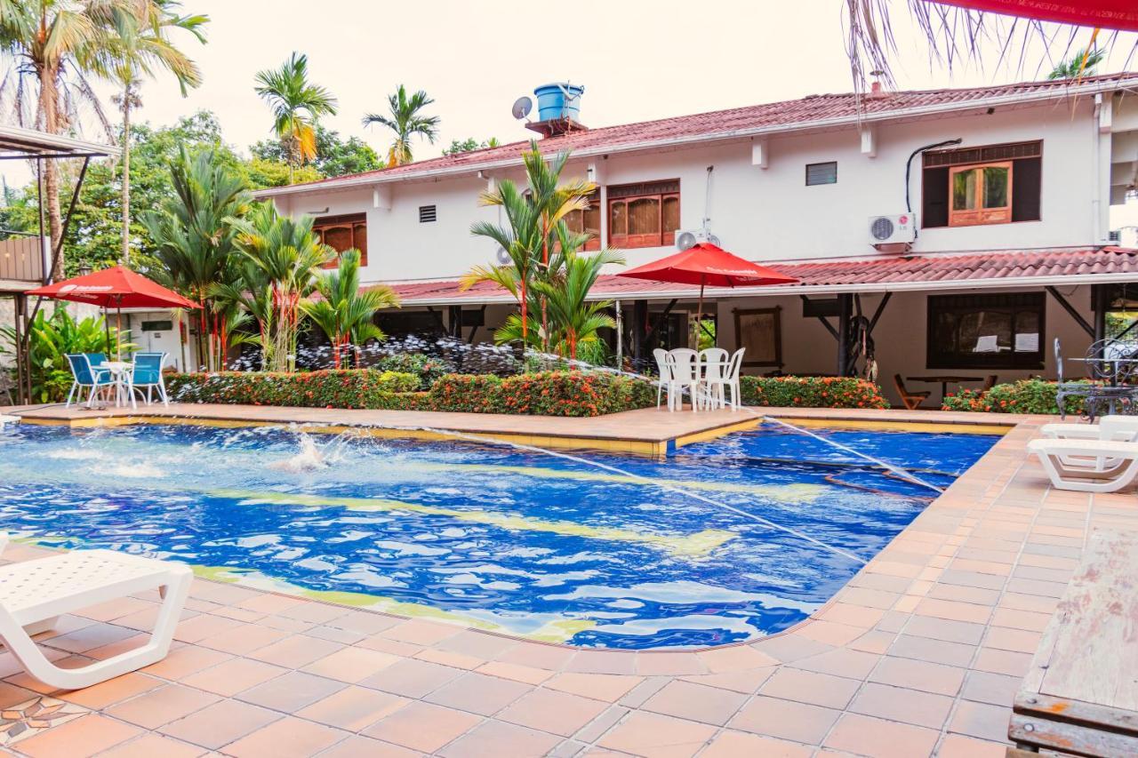 Hotel Casa Baquero El Cairo  エクステリア 写真