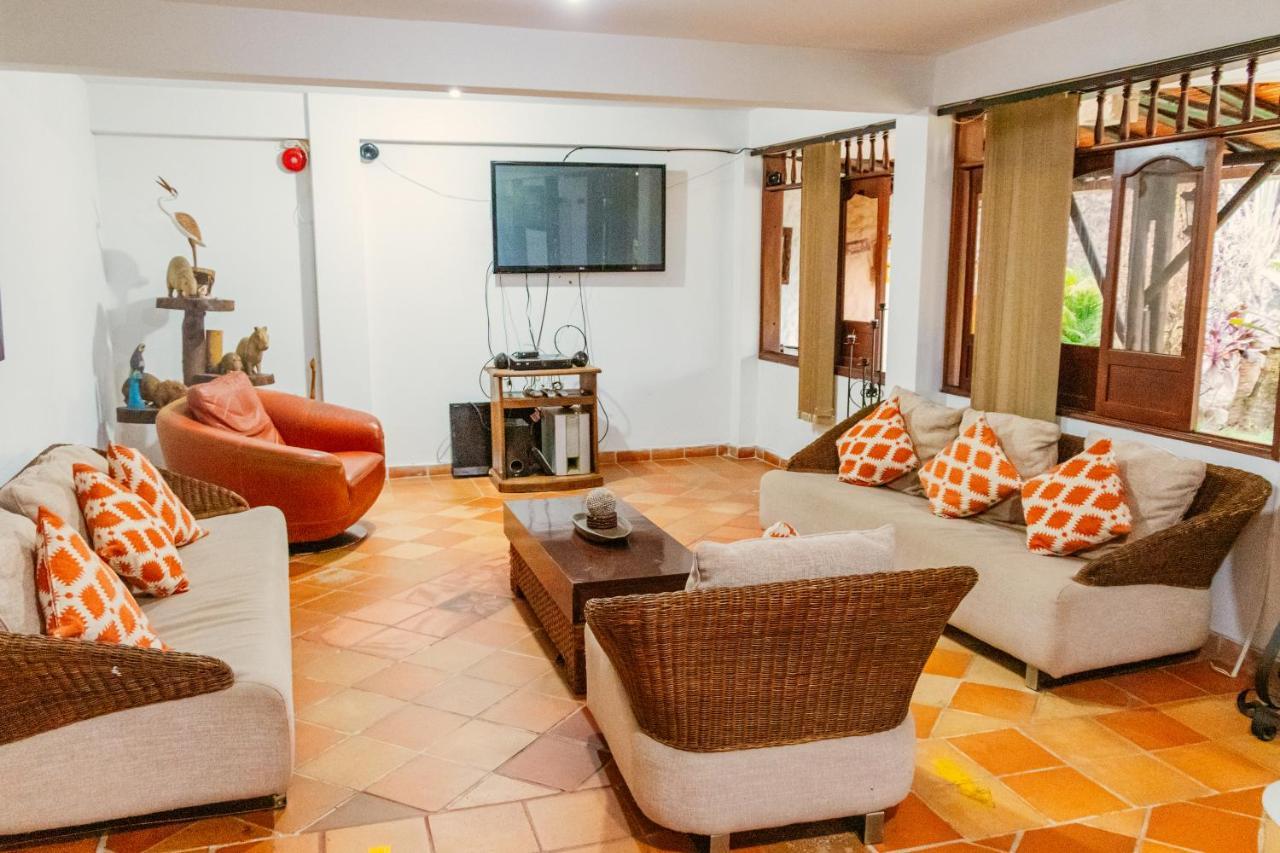 Hotel Casa Baquero El Cairo  エクステリア 写真